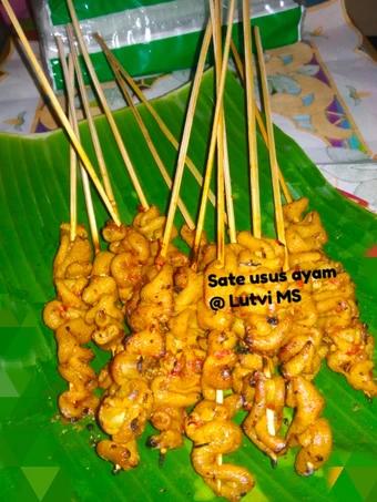 Cara Gampang Menyiapkan Resep Sate usus bumbu kuning yang Bikin Ngiler Anti Ribet, Lezat