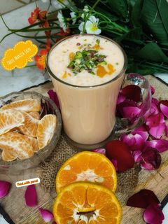 ऑरेंज लस्सी (orange lassi recipe in Hindi) रेसिपी मुख्य फोटो