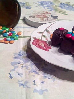 Una foto de Bombones de piña colada y dulce de leche pascual!