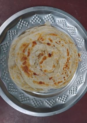 A picture of Parotta.