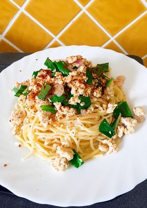 รูปของ สปาเก็ตตี้ลาบไก่ สูตรคลีน