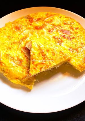 A picture of Spanish Omelette/ Tortilla de Patata.