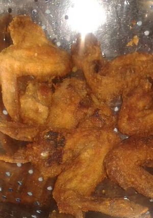 Una foto de Alas de pollo fritas