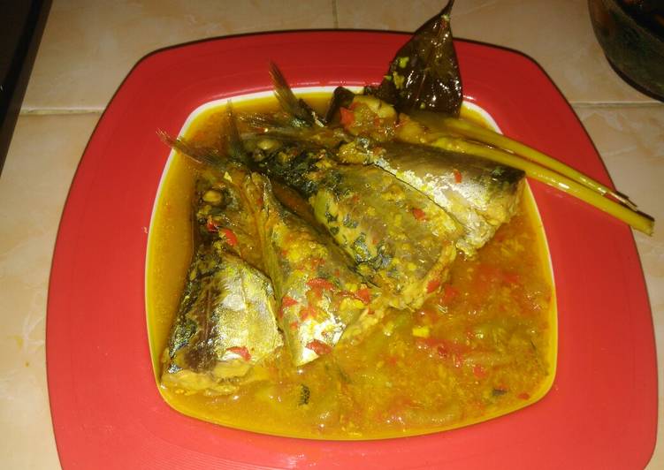 Pindang ikan salem