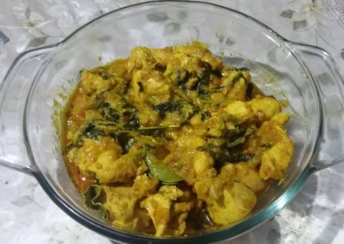 Ayam fillet woku kemangi