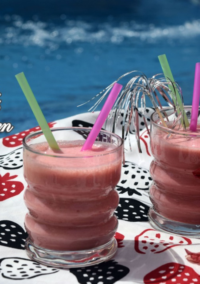Una foto de Batido de fresa muy cremoso