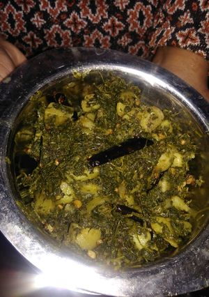 A picture of Aalu methi.