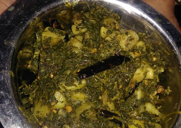 Step-by-Step Guide to Prepare Favorite Aalu methi