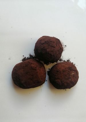 A picture of Dark chocolate truffles.