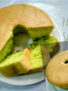 Foto resep Bolu Pandan Santan (Daun Pandan Asli)