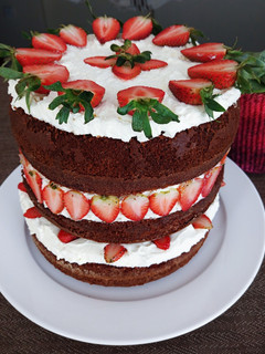 A picture of Fresh Strawberry Vanilla Cake.