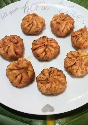 फ्राईड मोदक (fried modak recipe in marathi) रेसिपी चे मुख्य फोटो 