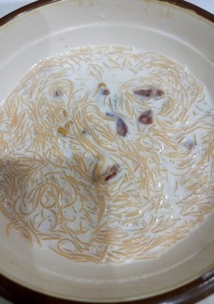 A picture of Diet Vermicellis, with dates.