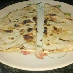 A picture of Butter naan.