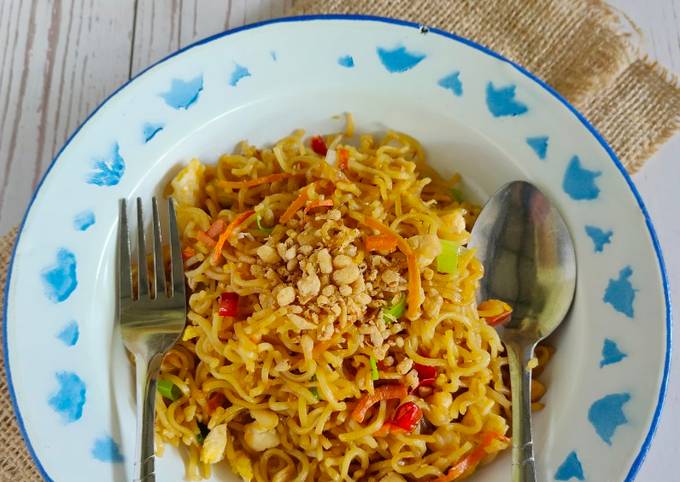 Resep Mie Goreng Simple Oleh Erni0787 - Cookpad