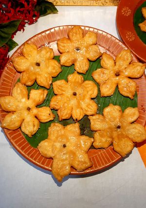 ময়দার ফুল গজা রেসিপির প্রধান ছবি