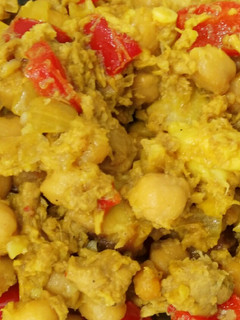 Una foto de Ensalada de garbanzos con atún