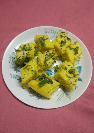 વાટી દાળ ના ખમણ રેસીપી મુખ્ય ફોટો