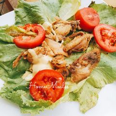 A picture of Chicken lettuce wraps.