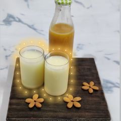 A picture of Badam-E-Bahar.