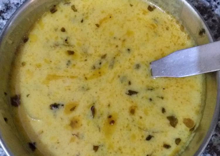 Recipe of Speedy Lassi aur besan wali kadhi