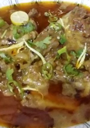 A picture of Mutton paya.
