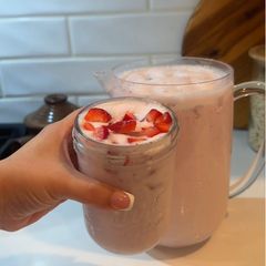 A picture of Strawberry Horchata.