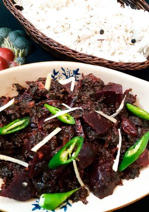 A picture of Palak Chuqandar ki sabzi.