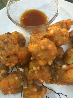 कुट्टू के आटे के पकोड़े (Kuttu ke Aate ke Pakode recipe in hindi) रेसिपी मुख्य फोटो