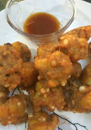 कुट्टू के आटे के पकोड़े (Kuttu ke Aate ke Pakode recipe in hindi) रेसिपी मुख्य फोटो