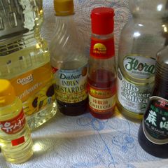 A picture of Oils.