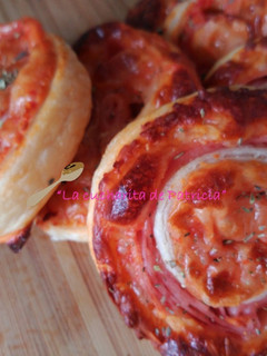 Una foto de Rollitos de hojaldre salados