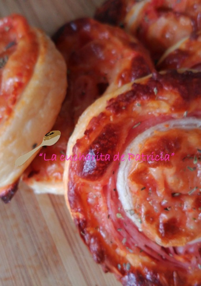 Una foto de Rollitos de hojaldre salados