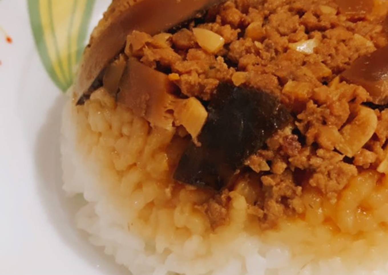 Nasi Tim Daging Cincang dan Jamur