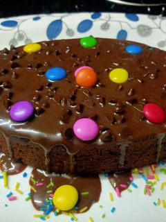 आटा चॉकलेट केक(aata chocolate cake recipe in Hindi) रेसिपी मुख्य फोटो