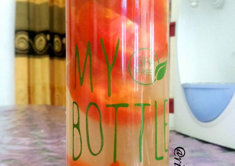 Cara termudah untuk Siapkan EnakInfused Water Tomat ala R11 