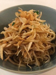 白胡椒·橄榄油·火鸡丝(鸡丝如此操作也合适哟!) 的食譜成品照片