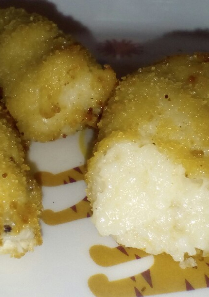 Una foto de Croquetas de pollo y queso
