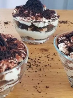 Una foto de Tiramisú de oreo