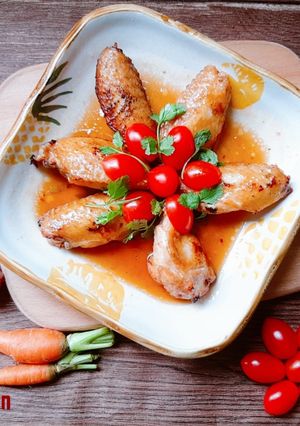 Hình của món Cánh gà sốt chua ngọt.