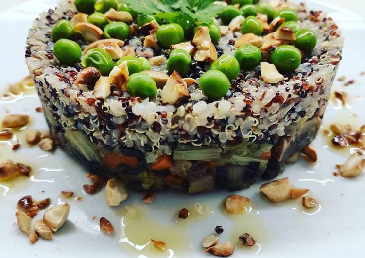 Tortino di quinoa con ratatouille invernale
