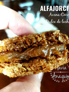 Una foto de Alfacookies de coco y avena