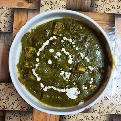 A picture of Palak paneer.