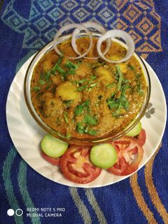 દમ આલુ (Dum Aloo Recipe In Gujarati) રેસીપી મુખ્ય ફોટો