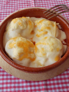 Una foto de Huevos rellenos gratinados