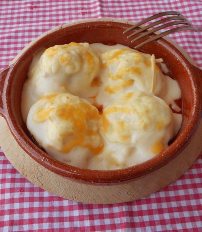 Foto principal de Huevos rellenos gratinados