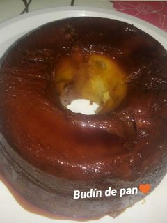 Una foto de Budín de pan❤