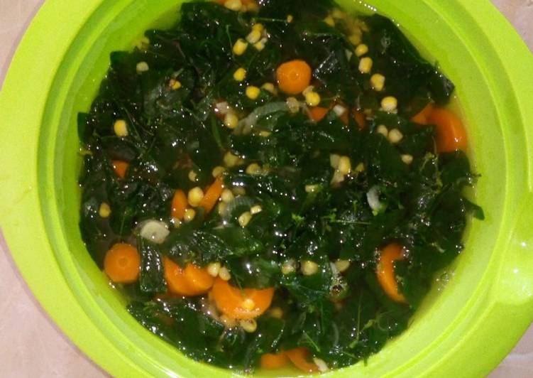 Sayur bening daun katuk, wortel dan jagung