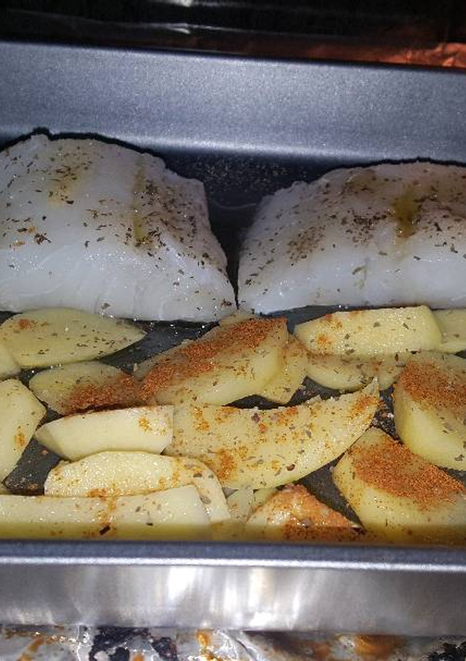 Una foto de Bacalao con patatas al horno by yoli