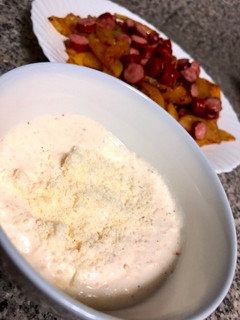 Una foto de Salsa yogur 🍴 para acompañar patatas y carnes